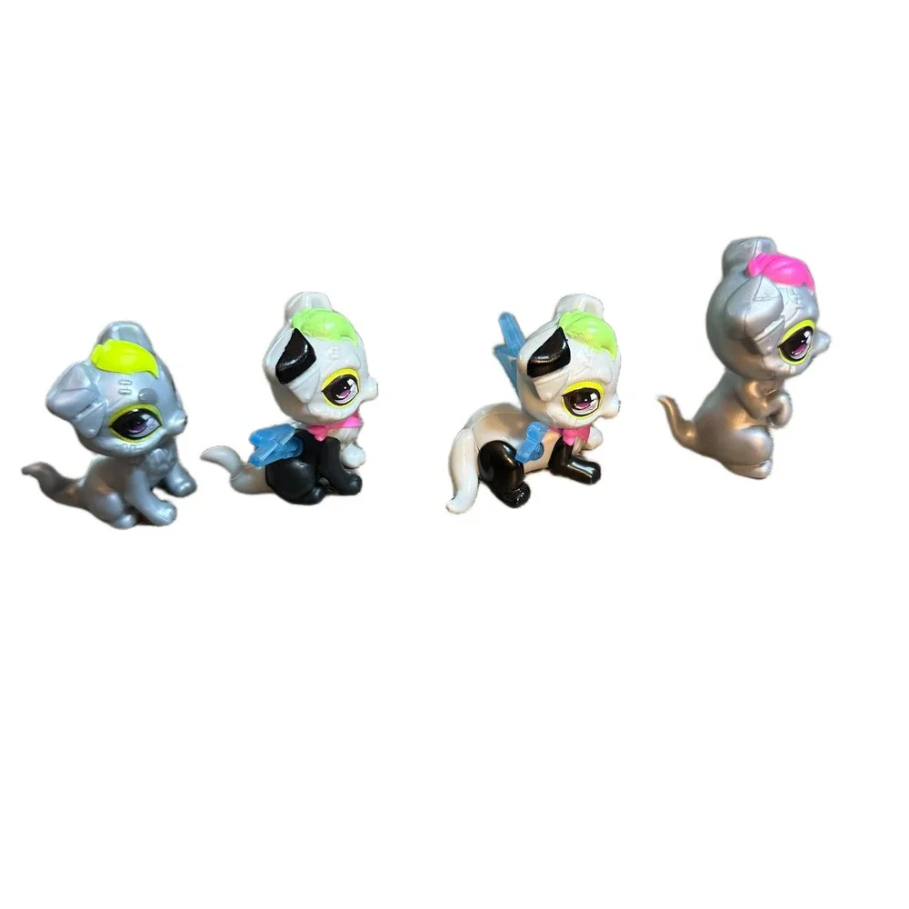 Monster High Watzit Watzie Pet Figures Lot of 4 Silver Black White Dog Minis